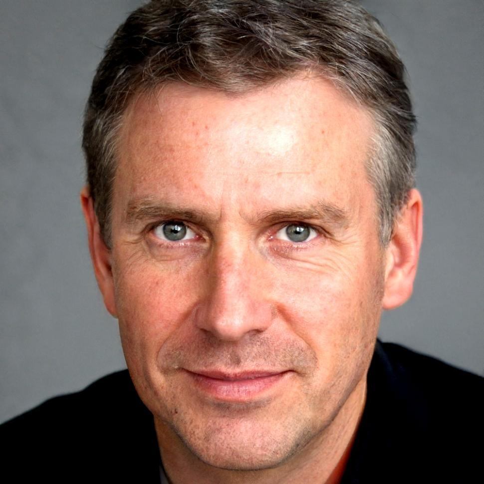 Portrait de l'expert financier Julien Moreau